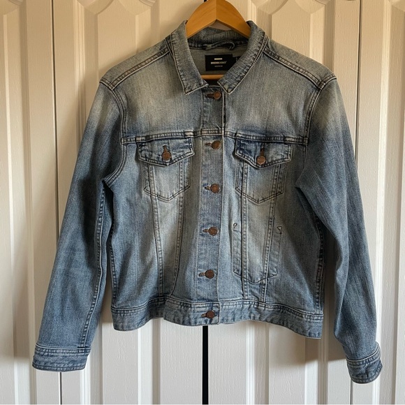 REVOLVE Jackets & Blazers - Revolve x Dr Denim Trucker Jean Jacket Women’s M Blue Light Wash Button Faded